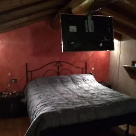Fienile Ristrutturato 3* Azzago